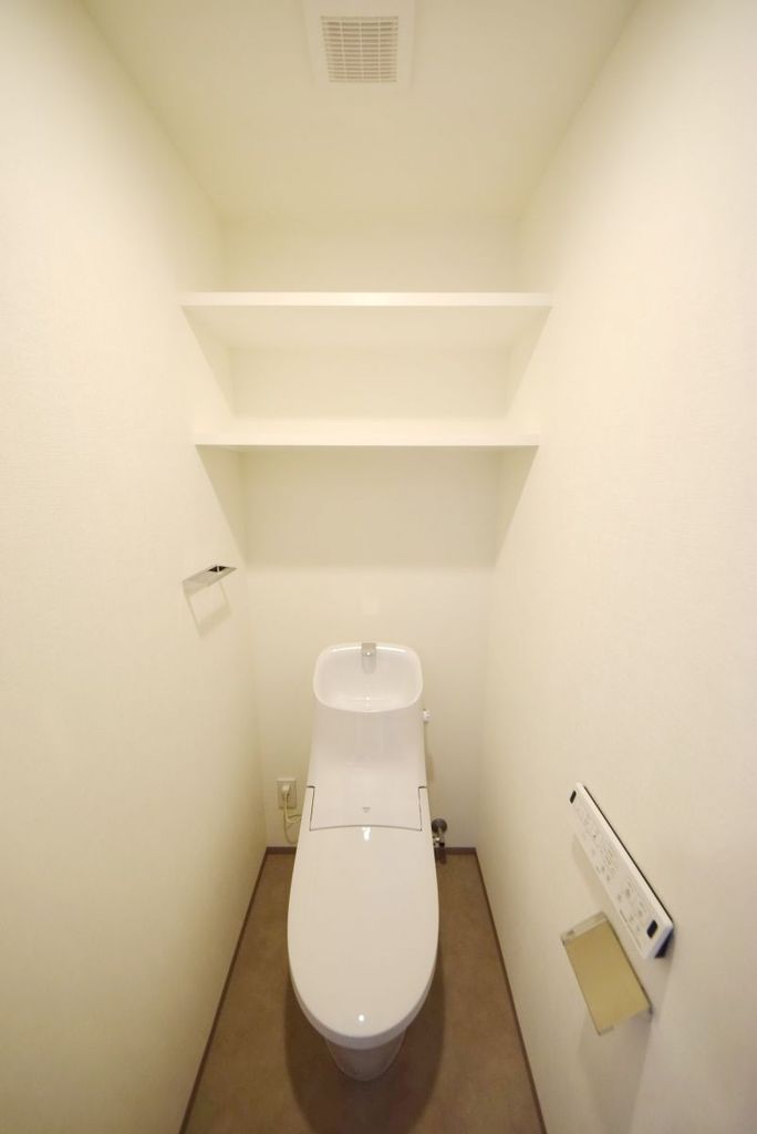 トイレ　※別部屋の参考写真です。