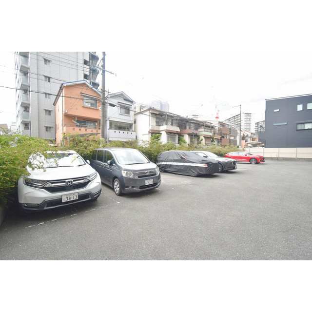駐車場　駐車スペースもあります