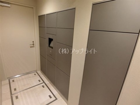 その他　宅配ＢＯＸ付き
