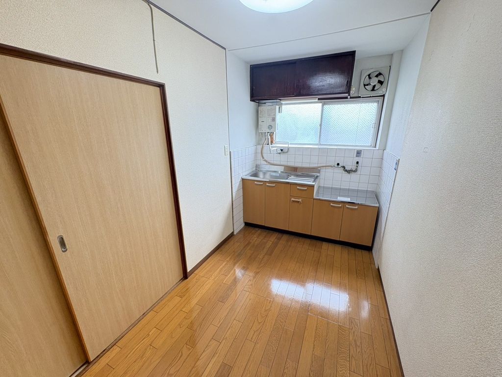 山陽電鉄本線 手柄駅 徒歩5分 4階建 築52年の居間写真