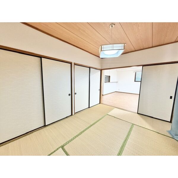 その他部屋・スペース　掲載写真は同型の左右反転の部屋を掲載しております。仕様等が異