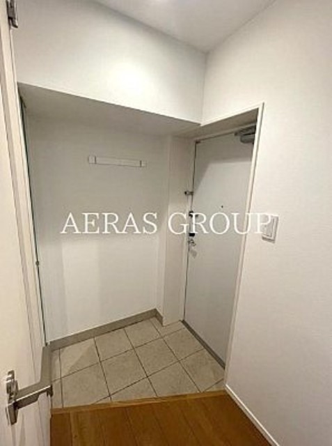 玄関　同仕様タイプ