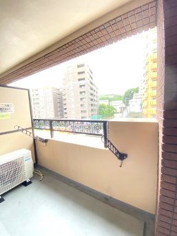 バルコニー　※別号室イメージの為、現状を優先致します