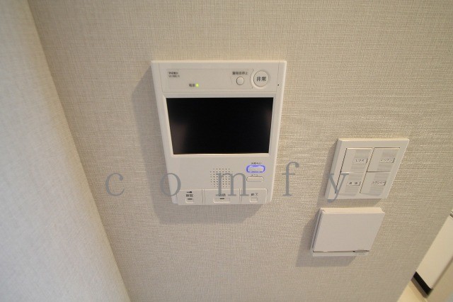 セキュリティ　モニター付きインターホン