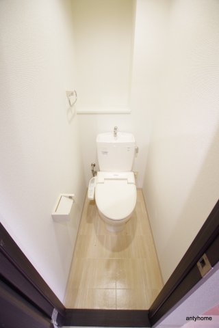 阪急神戸線 十三駅 徒歩5分 10階建 築17年のトイレ写真