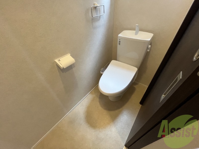 トイレ　トイレは清潔感があり安心して使用できそうです。
