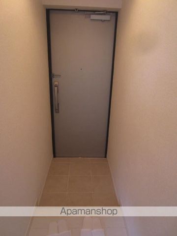 ハイリーフ上野の玄関写真