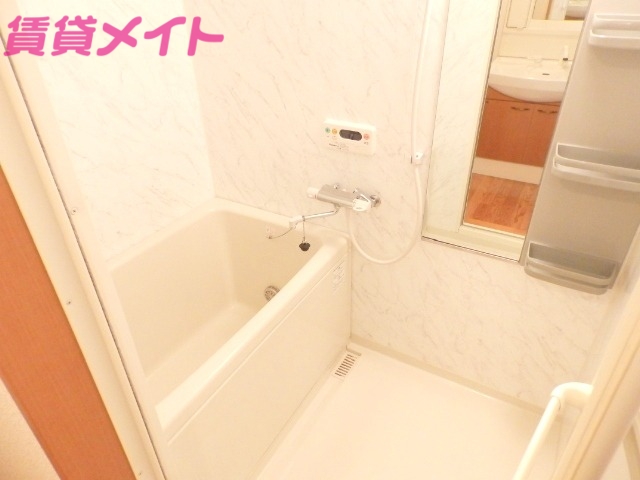 バス・シャワールーム　別部屋画像参考