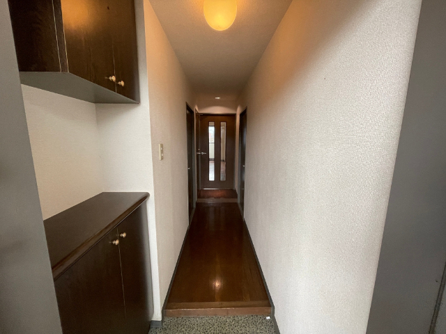 玄関　※同タイプ別部屋参考写真