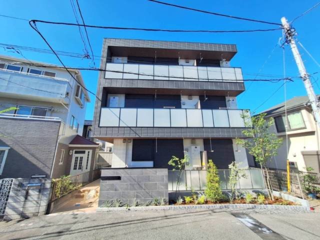建物外観　２０２４．９完成　旭化成のＺＥＨ Ｍ対応物件