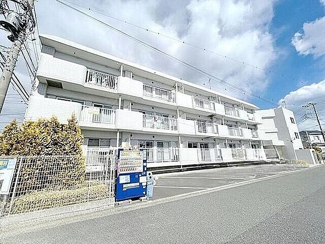 建物外観　オートロック完備