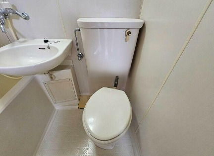 トイレ　コンパクトで使いやすいトイレです