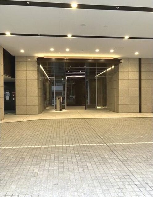 エントランス　分譲タイプです