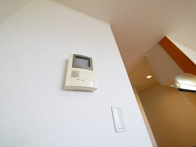 セキュリティ　モニター付きインターホンです