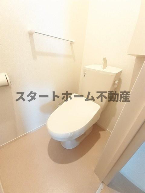 トイレ　清潔感のあるトイレです