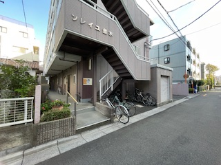 エントランス