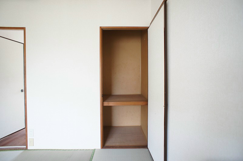 収納　奥行、高さのある収納。