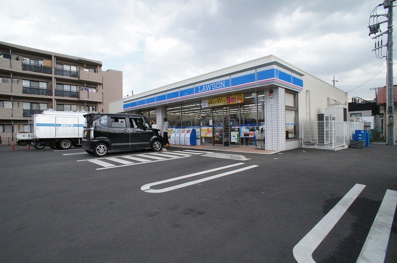 コンビニ　ローソン 愛名店（コンビニ）まで462m