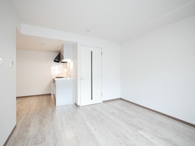 居室・リビング　独立キッチンタイプです☆