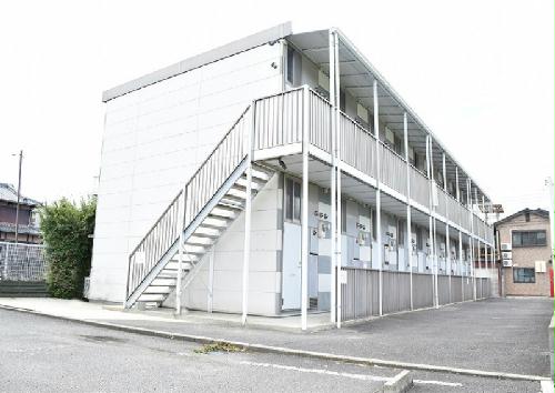 レオパレスカーサ石田大受の建物外観