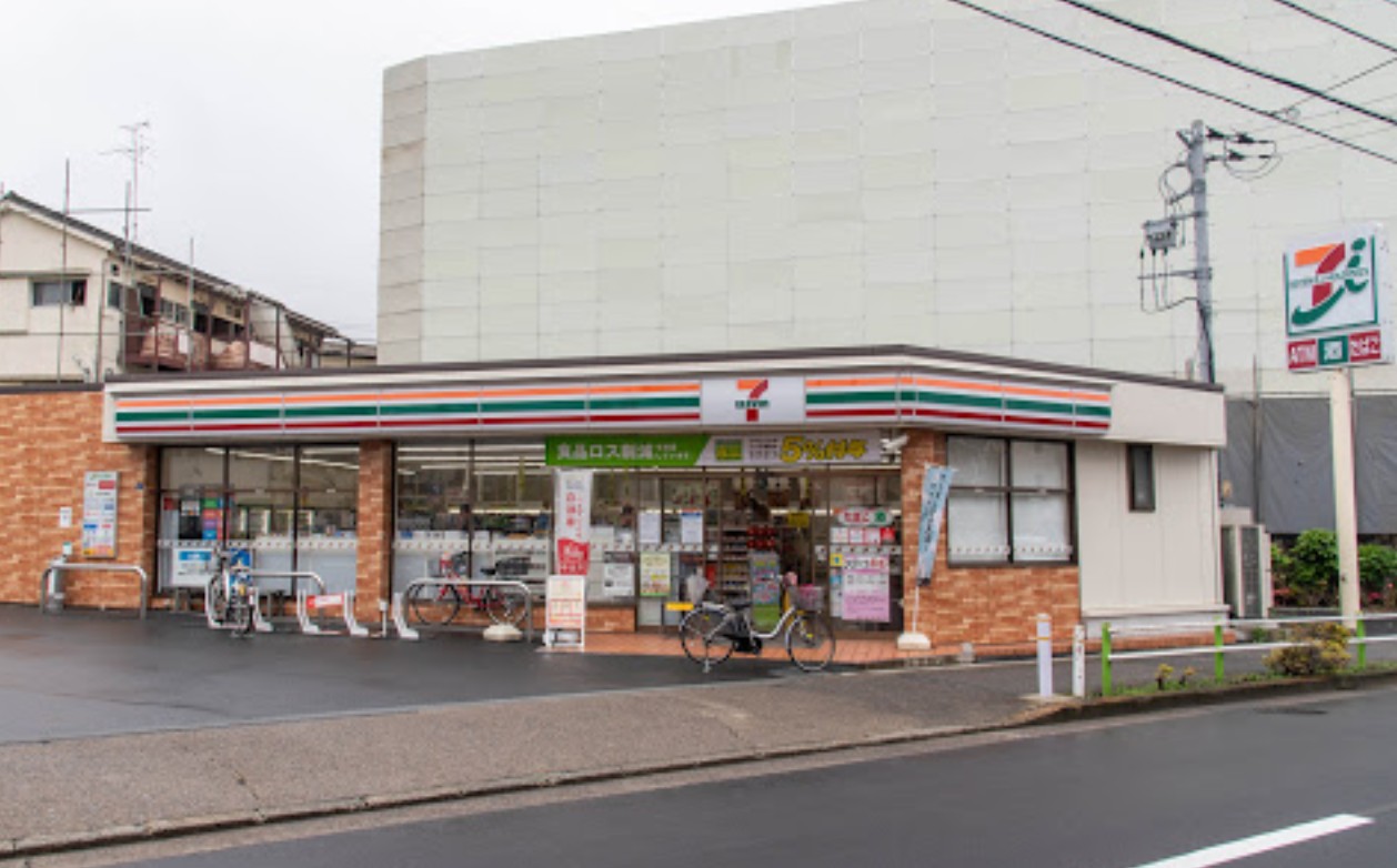 コンビニ　セブンイレブン板橋赤塚1丁目店（コンビニ）まで378m
