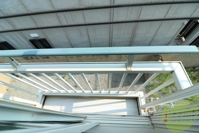 バルコニー　バルコニー小さめ