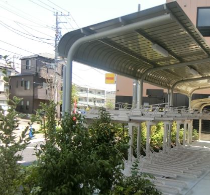 その他共有部分　駐輪場の様子です♪