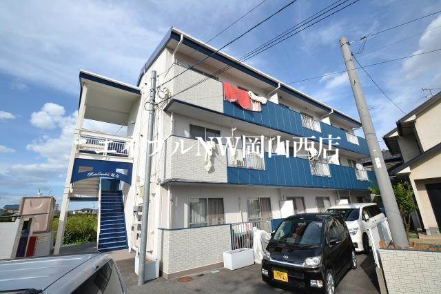 岡山市北区延友のマンションの建物外観