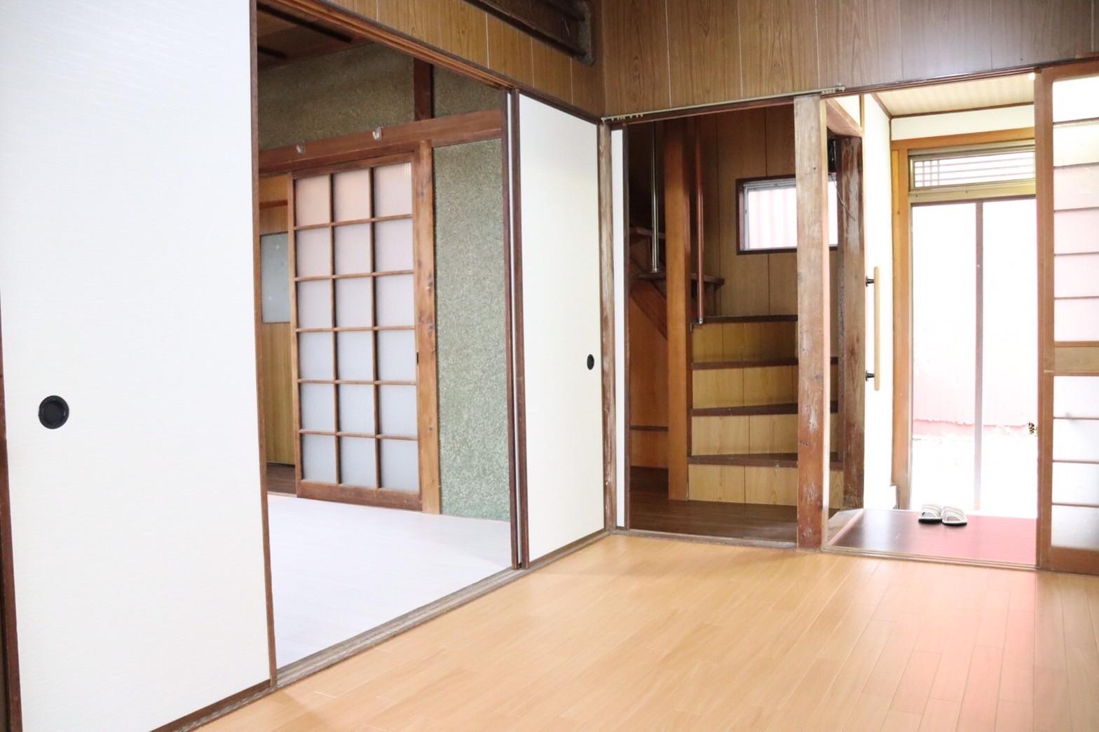 居室・リビング　床リフォーム済み