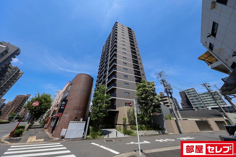 【プラウド高岳の建物外観】