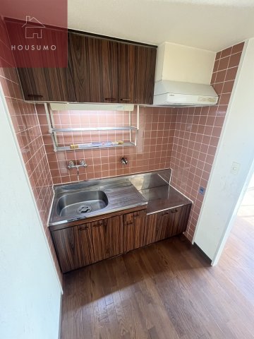 キッチン　コンパクトなキッチンで掃除もラクラク