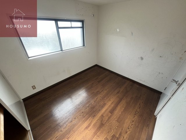 その他部屋・スペース　広くて明るい寝室