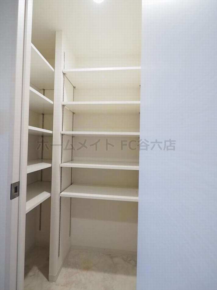 玄関　スプランディッド淀屋橋DUE