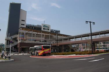 ショッピングセンター　フォレスト三日市（ショッピングセンター）まで848m