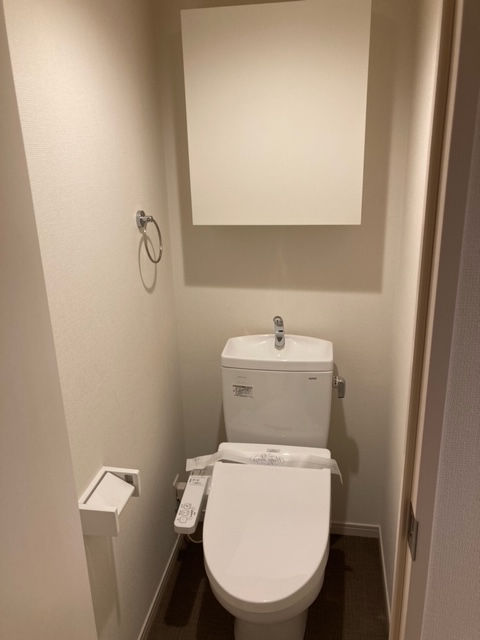 トイレ　※写真は別室のものです