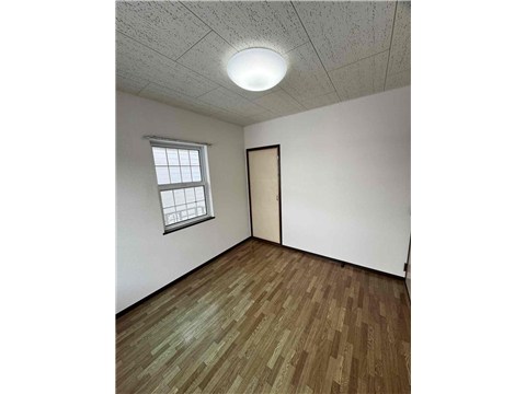 その他　西側洋室