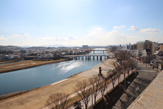 【岡山市北区内山下のマンションの眺望】