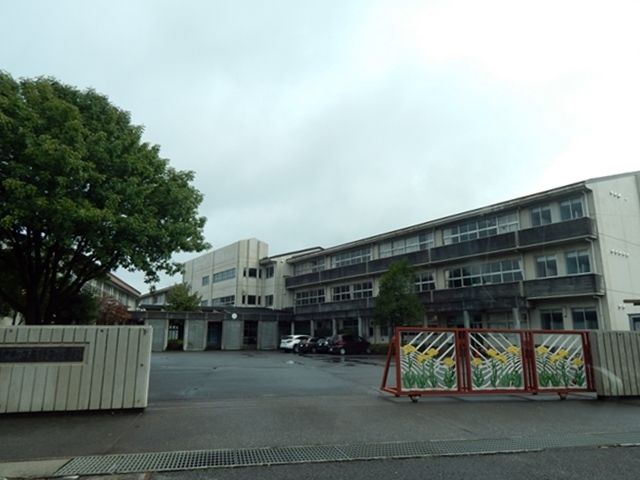 【北葛飾郡杉戸町高野台西のアパートの小学校】