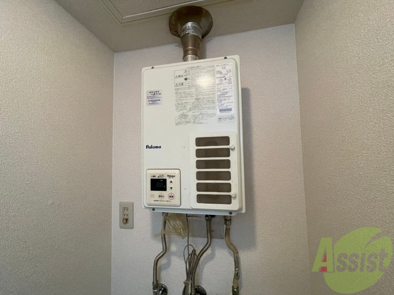 その他設備　給湯器は簡単操作で温度調整もラクラクです！