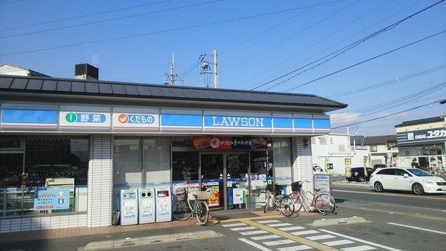 【京都市伏見区向島吹田河原町のアパートのコンビニ】