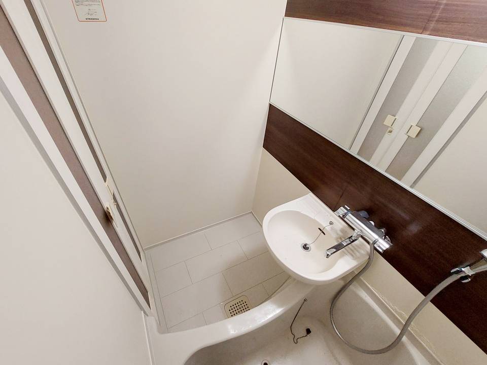 バス・シャワールーム　浴室