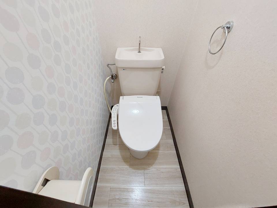 トイレ　トイレ