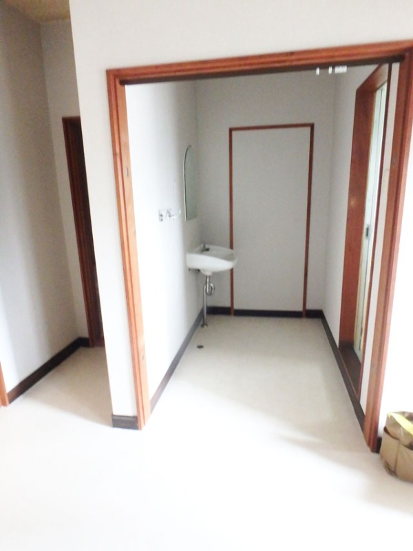 洗面設備　独立洗面所です！
