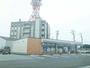 コンビニ　セブンイレブン 松阪荒木町店（コンビニ）まで383m
