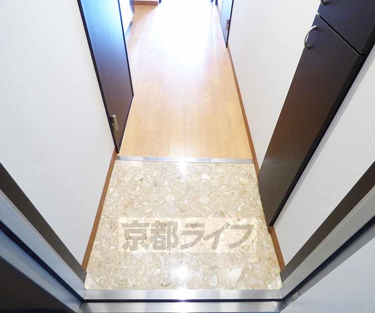 【京都市左京区一乗寺大原田町のマンションの玄関】