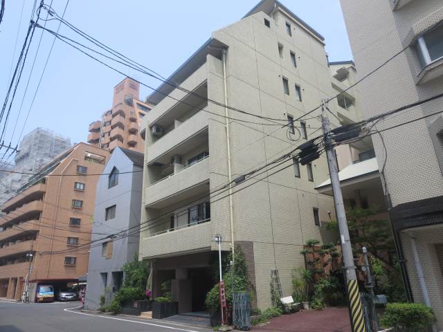 広島市中区東平塚町のマンションの建物外観