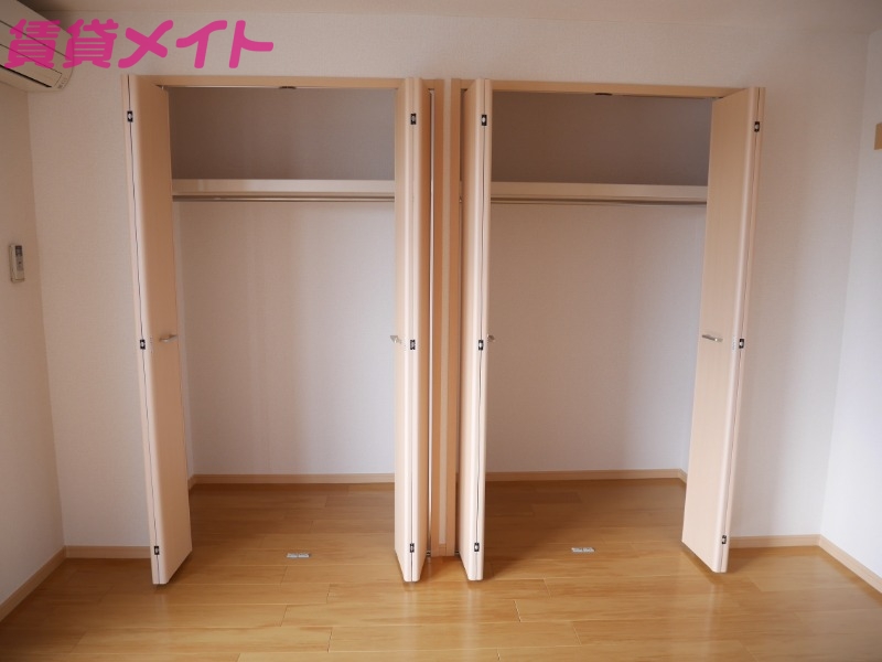 収納　同型別室のお写真です