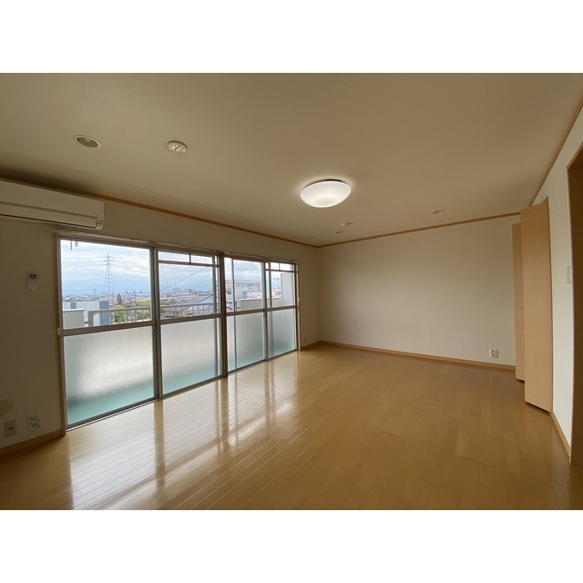 居室・リビング　洋室