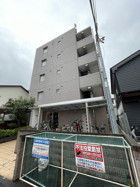 相模原市緑区橋本台のマンションの建物外観