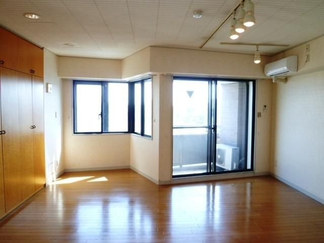 居室・リビング　★日当たり良好洋室★